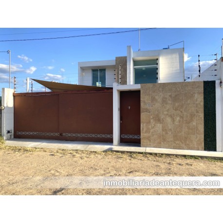 Venta de casa minimalista en Santiago Etla
