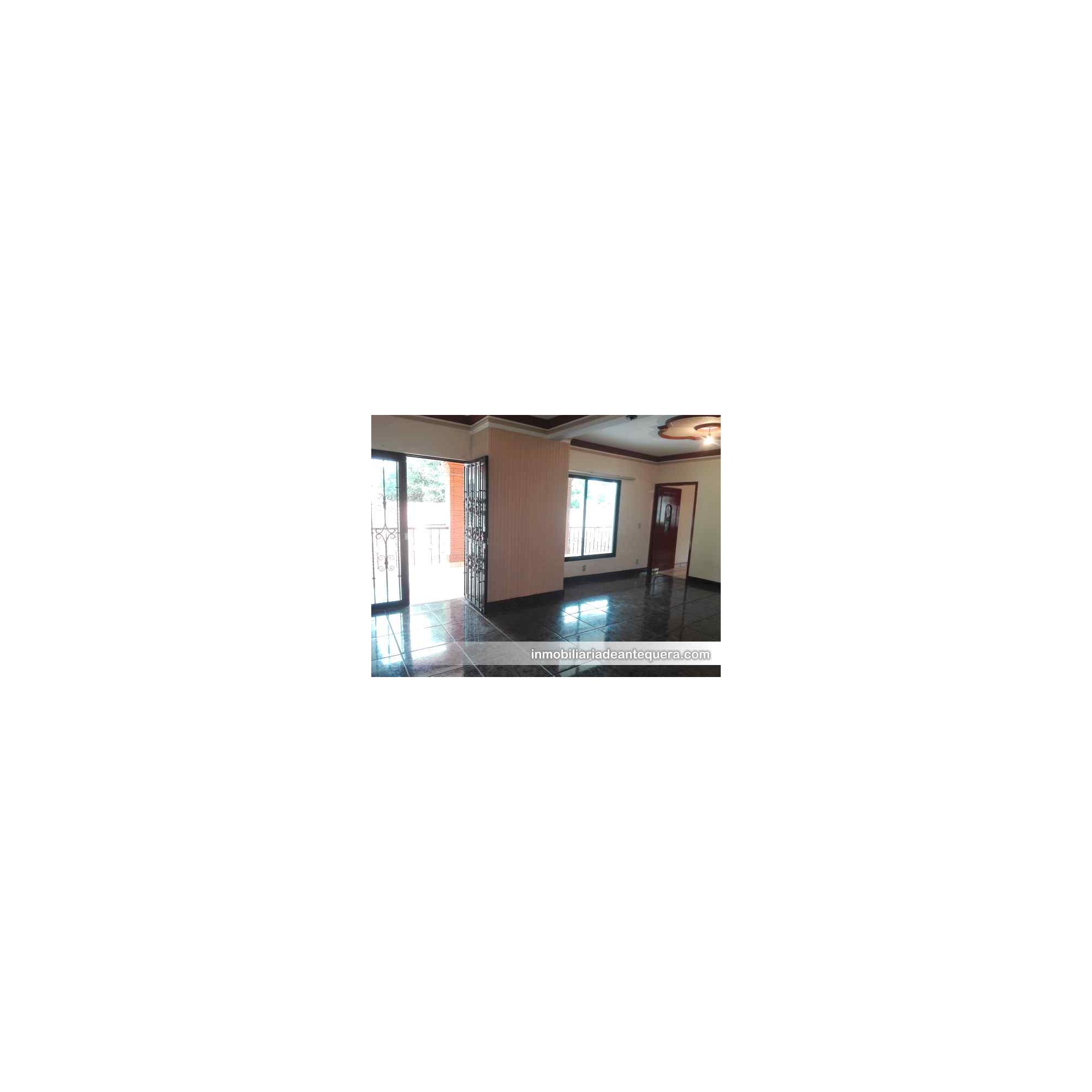 Renta de oficina en Col Gomez Sandoval