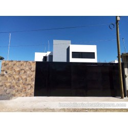 Venta de Casa Nueva en...